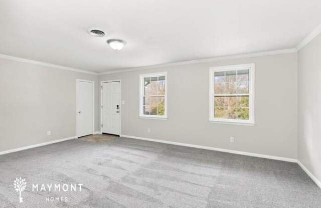 2353 Pinewood Court Gallery 3
