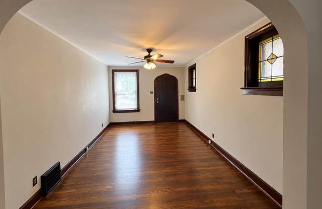 4057 Potomac Street Gallery 2