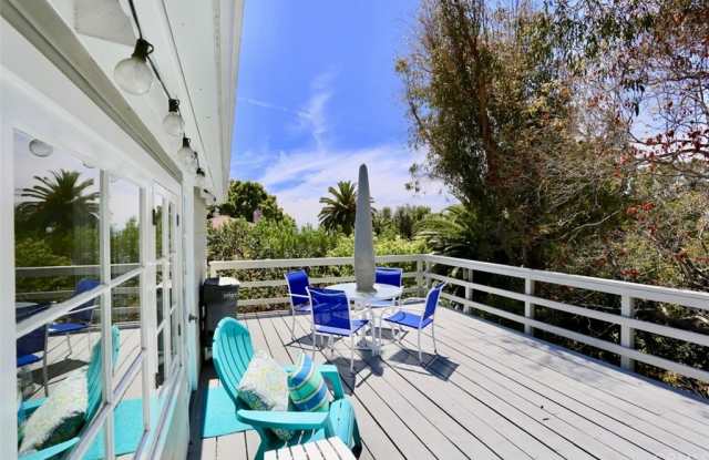 460 Saint Anns Drive Gallery 4
