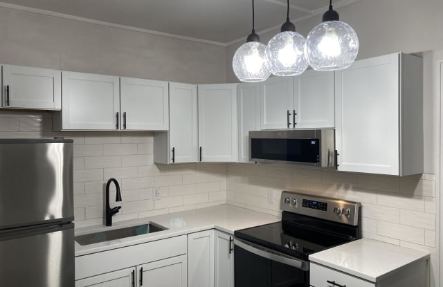 320 Bush Street - 2 photos photos