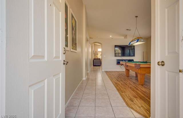 987 Sandy Shale Street photos photos