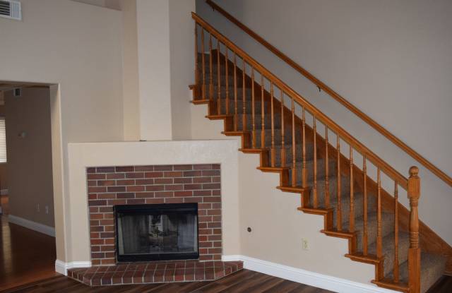 Tracy Home  Available for Rent Gallery 3