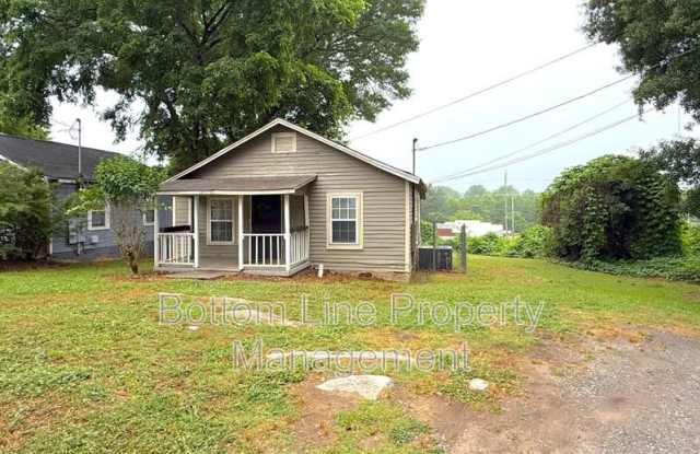 917 N Oakland St photos photos
