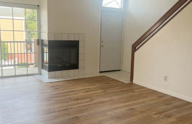 Available Now! 1 Bedroom + Loft - 2490 Village Green, Santa Maria, CA 93455