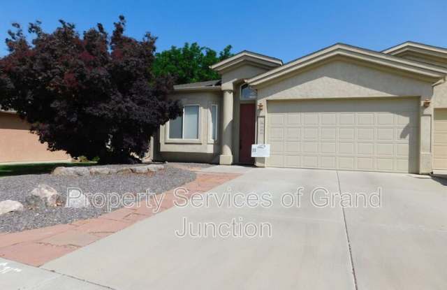 671 Gemstone Court photos photos