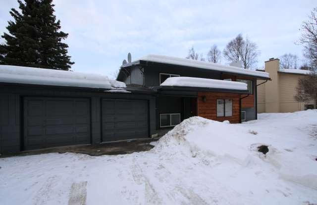 4 Bedroom Home in Anchorage! - 5050 Nottingham Way, Anchorage, AK 99503