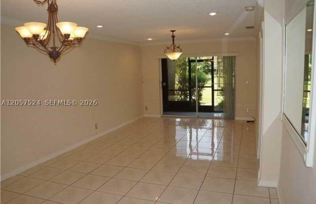 459 Lakeview Dr Gallery 3