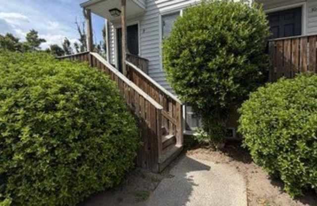 209 Beech Street Gallery 1