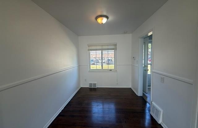 23109 Edsel Ford Court Gallery 3