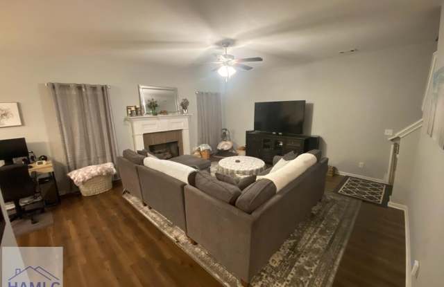 162 Carriage Way Gallery 2