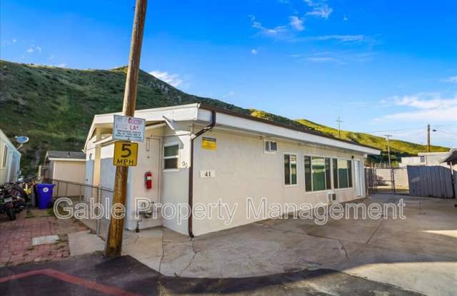 17197 Sierra Highway photos photos