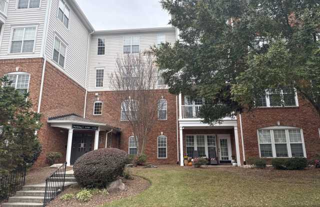 Lovely Condo in Gated Community! photos photos