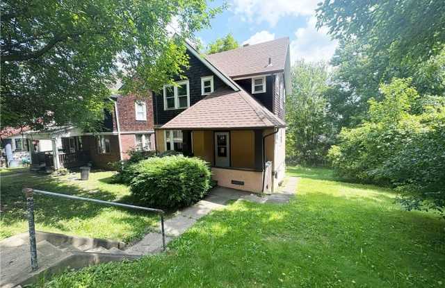 800 N 6th St - 800 North 6th Street, Clairton, PA 15025