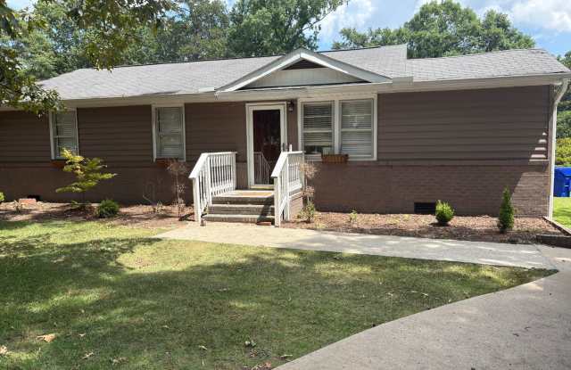 3 Bedroom 2 Bath Ranch Home Near Haywood Road and Woodruff Road photos photos 3 Bedroom 2 Bath Ranch Home Near Haywood Road and Woodruff Road photos photos