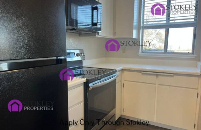 1093 Chadwick Circle Gallery 4