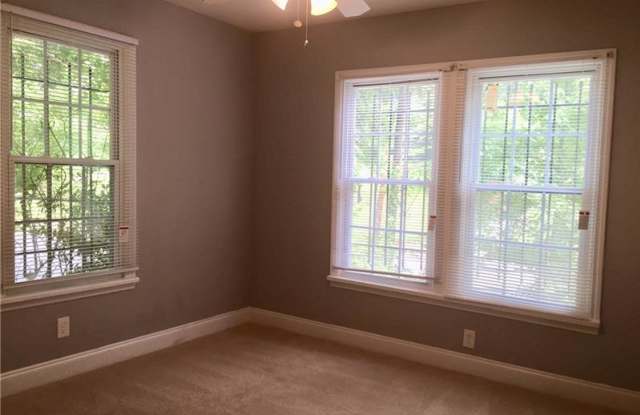 1494 Martin Luther King Jr Drive SW Gallery 4