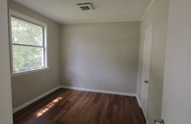Coming Soon 4 Bed 2 bath Spacious Home Gallery 3