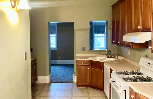 Joginder - 107 N Main photos photos