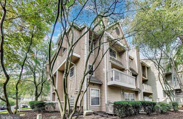 5821 INMAN PARK Circle unit: 918 - 5821 Inman Park Circle, North Bethesda, MD 20852