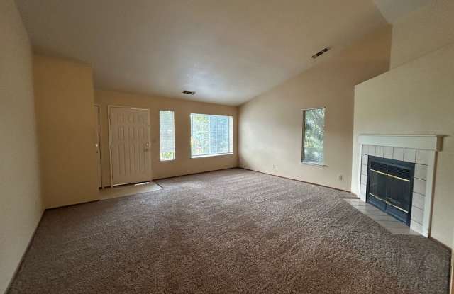 $500 MOVE IN SPECIAL OFF FIRST MONTHS RENT. Gallery 3