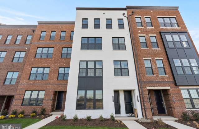 22395 CLAUDE MOORE Drive - 22395 Claude Moore Drive, Moorefield Station, VA 20148