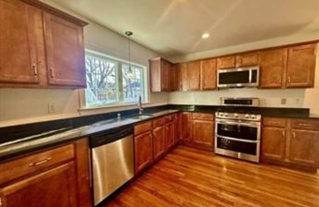 253 Brown St. photos photos