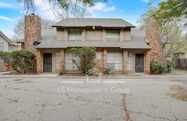 7517 Oak Chase,1 photos photos