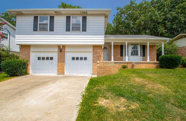 Welcome to a beautifully maintained 4-bedroom, 2-bathroom home located in the highly sought-after Leawood neighborhood of Little Rock photos photos