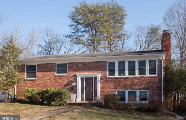 239 IRVING STREET - 239 Irving Street, Falls Church, VA 22046