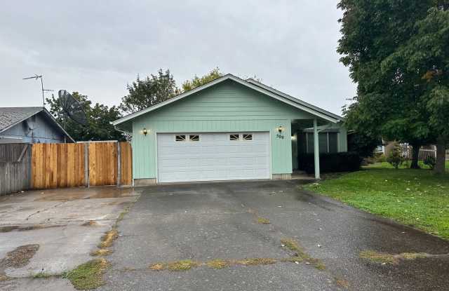 Beautiful 3 bedroom 2 bathroom house in a great neighborhood! - 500 Shara Place, Junction City, OR 97448