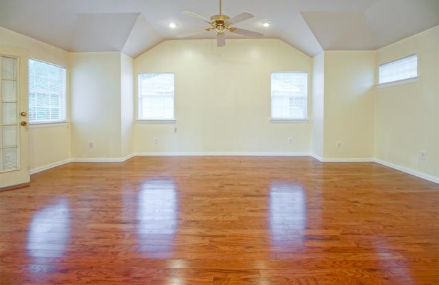 1203 Lovett Street - 1203 Lovett St, Tomball, TX 77375