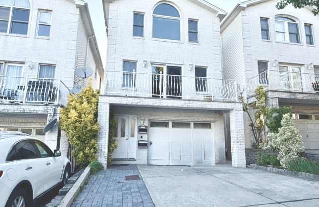 318 LINDEN AVE photos photos