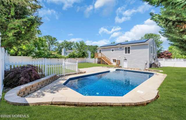 24 Woodlark Road photos photos