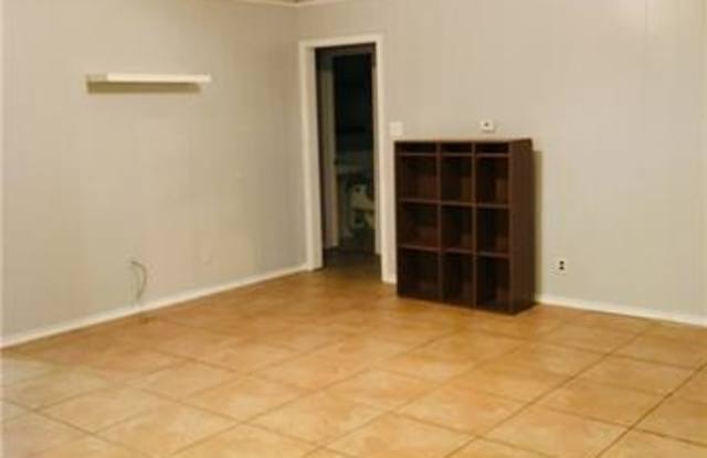 10004 Woodhaven DR Gallery 4