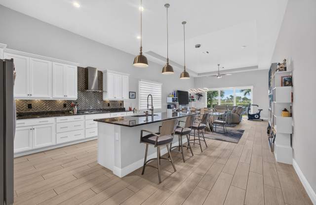 9945 Regency Way Gallery 3