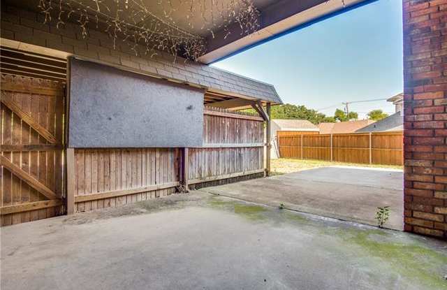 2304 Birchbrook Court Gallery 3