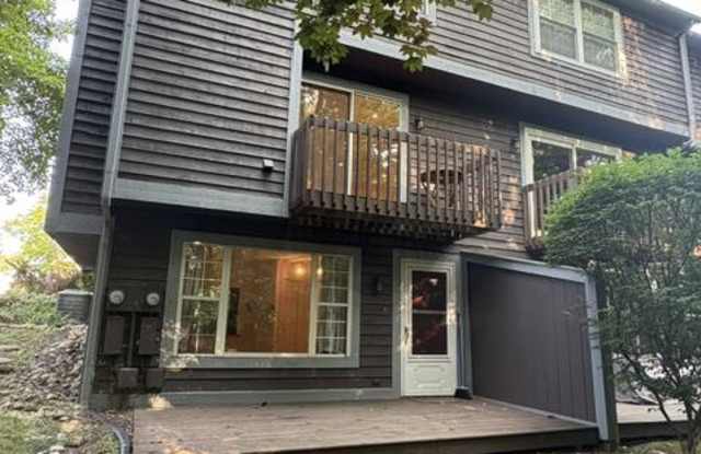 230 Lyn Anne Court Gallery 2
