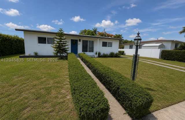 11960 SW 186th St photos photos