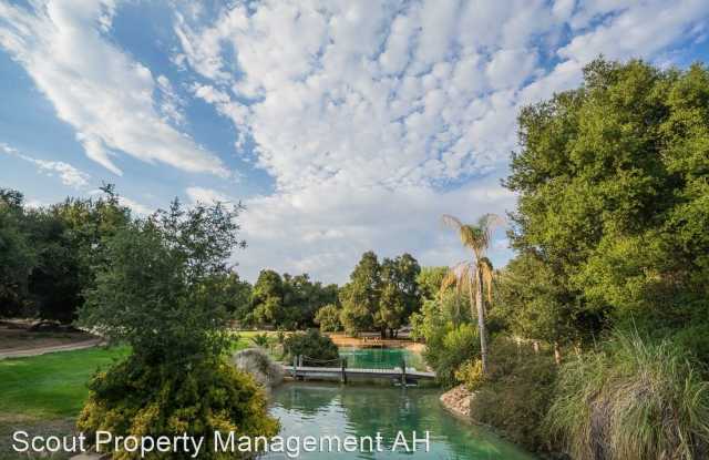 18255 Avenida Bosque Gallery 3