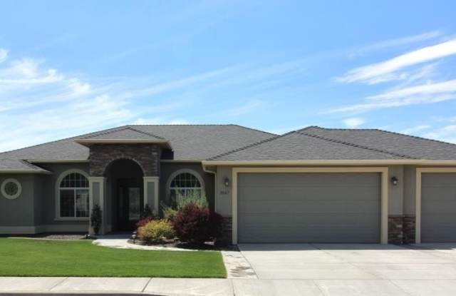 3047 Bluffs Drive - 3047 Bluffs Drive, Richland, WA 99354