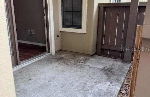 236 AFTON SQUARE - 236 Afton Square, Altamonte Springs, FL 32714