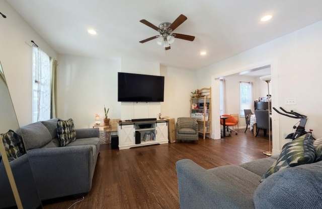 1047 Jaques Avenue Gallery 3