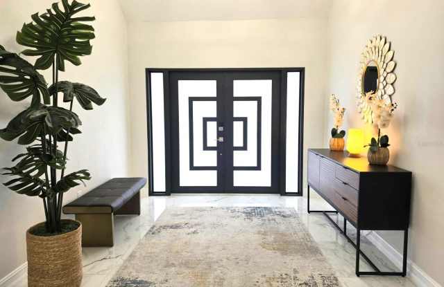 4520 PINE HOLLOW Drive Gallery 4