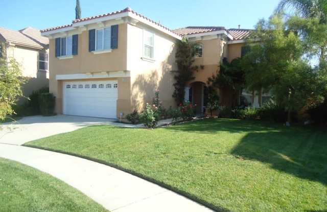 Huge 4 bedroom Masterpiece in the Terra Vista Community For Rent photos photos
