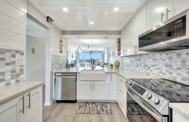 15 Royal Palm Way photos photos