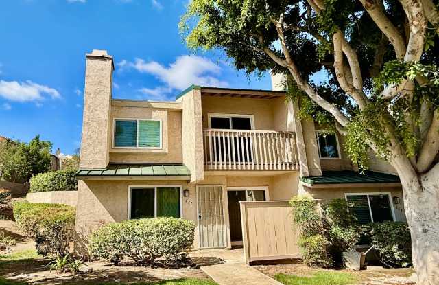2 Story, 2 Bedroom 1.5 Bath Townhouse w/ Large 2 Car Garage Available Gallery 1