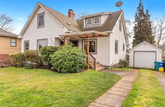 3824 SE Francis Street - 3824 Southeast Francis Street, Portland, OR 97202