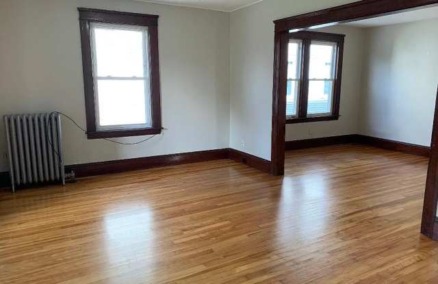 323 Lincoln St photos photos