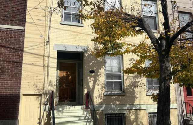 33 Elm Street - 0 photos photos