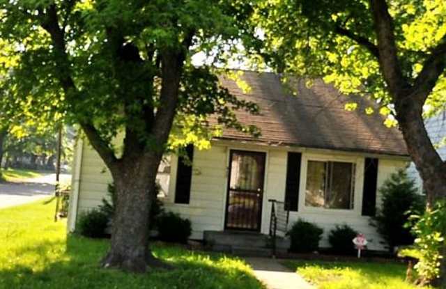 317 N 40th St - 317 North 40th Street, Louisville, KY 40212